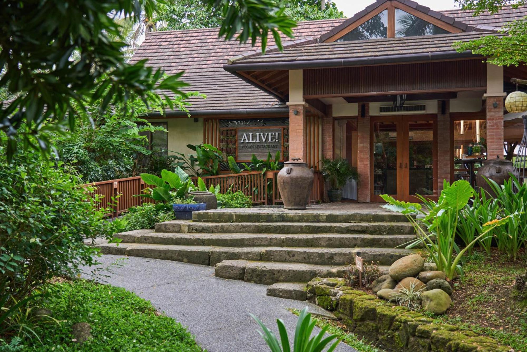 The Farm At San Benito Hotel Lipa City Exterior photo